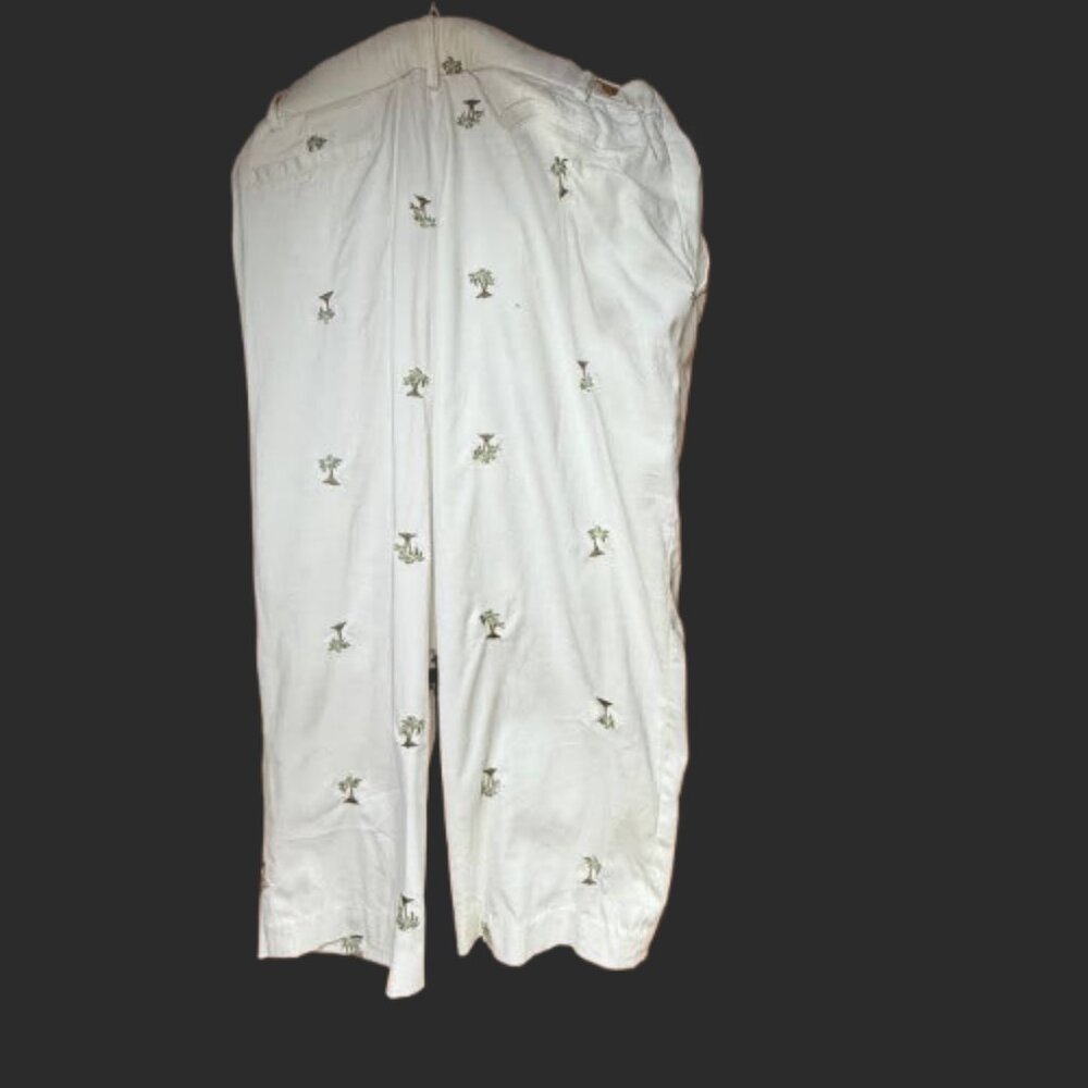 Briggs New York 14p white ankle pants .